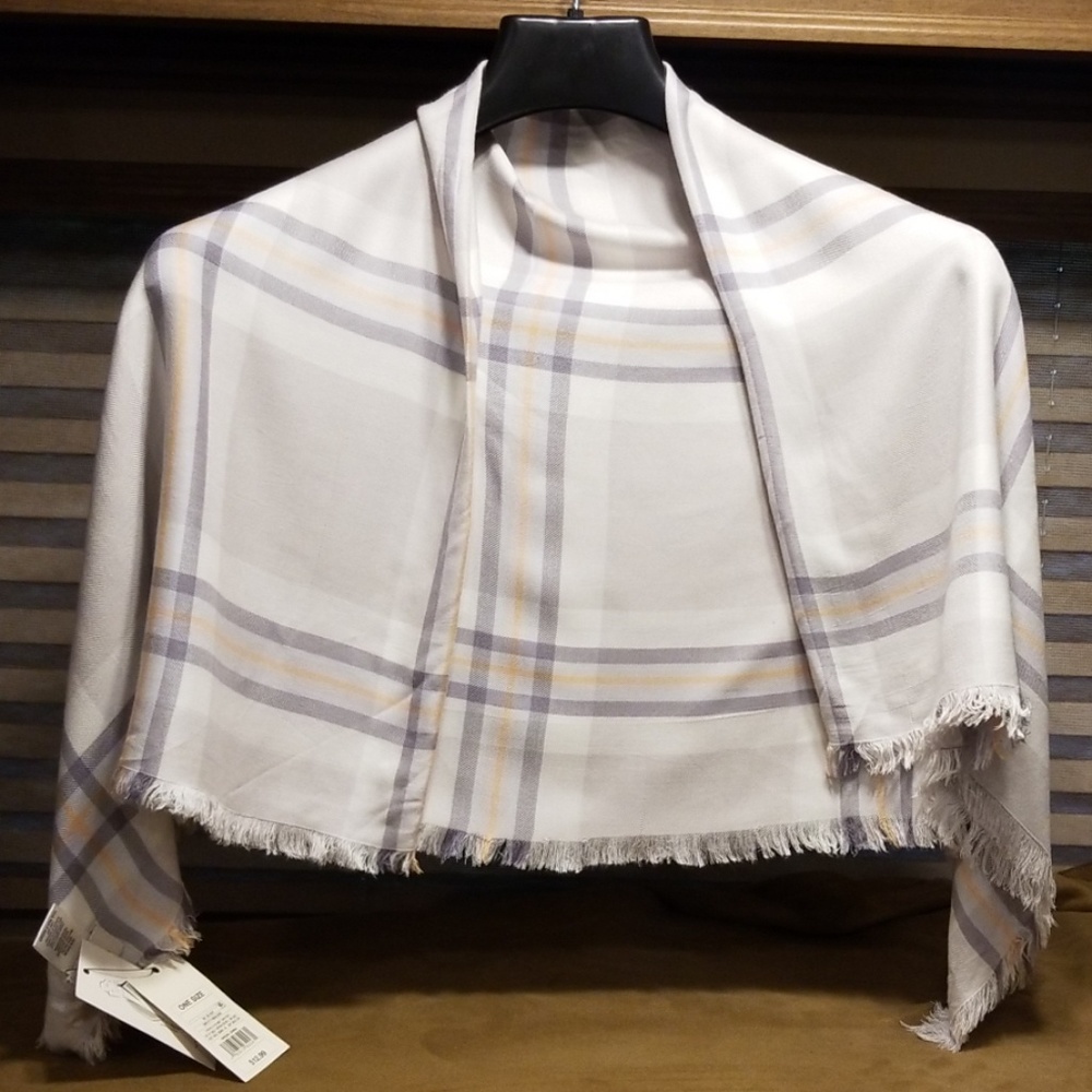 π 2/$15 NWT A New Day Shawl, Drape, Wrap - Picture 5 of 11